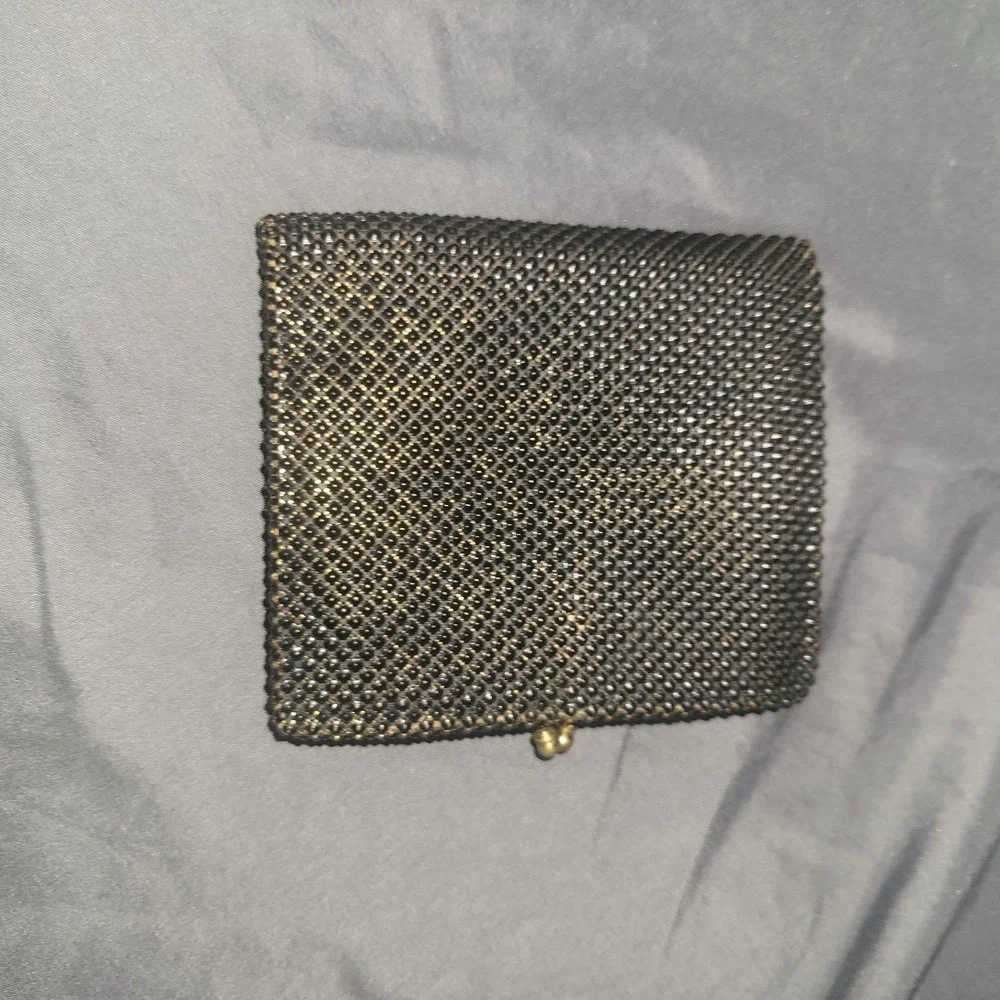 Vintage Whiting And Davis Black Gold Mesh Wallet Kiss Lock Snap Coin Purse